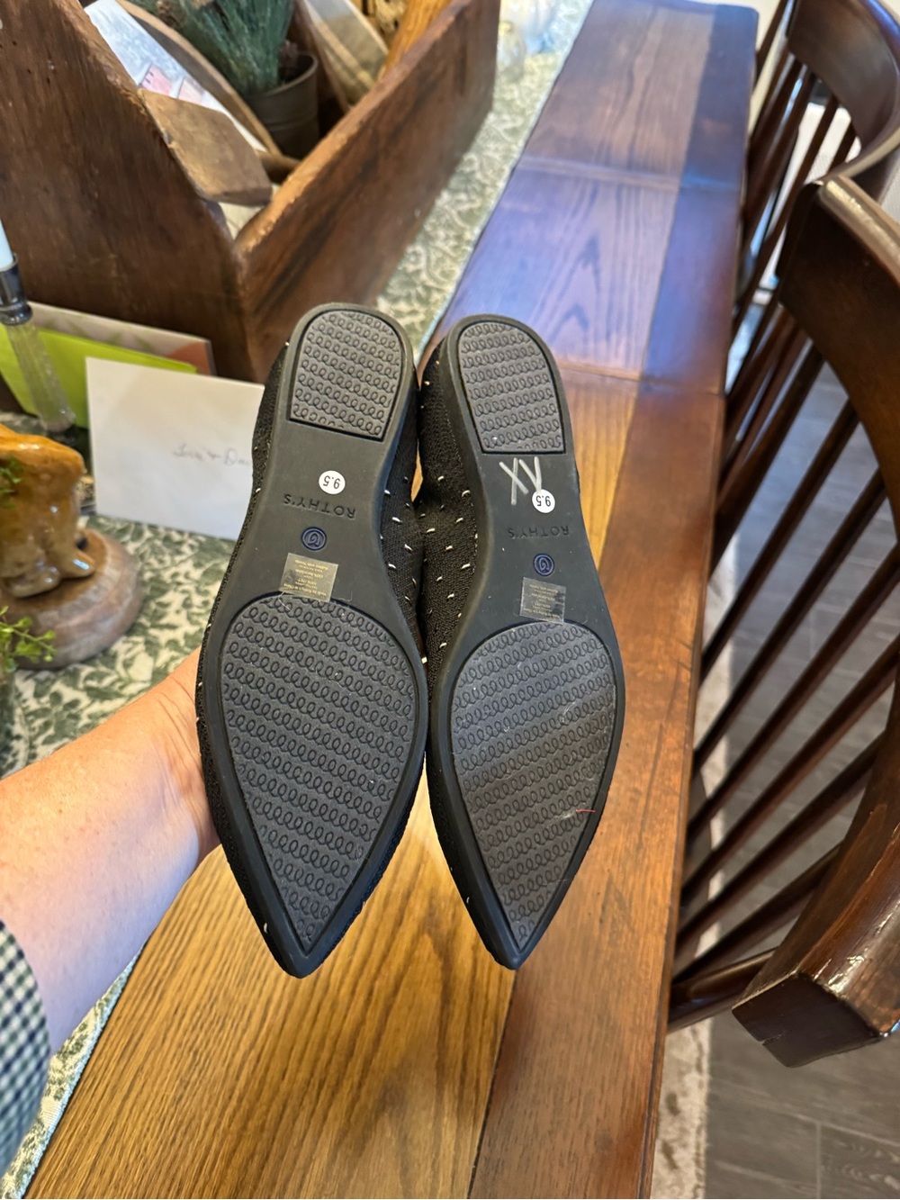 Rothy’s RETIRED The Point Ivy Polka Dot Black Knit Ballet Flat Size 9 1/2 - Picture 4 of 5